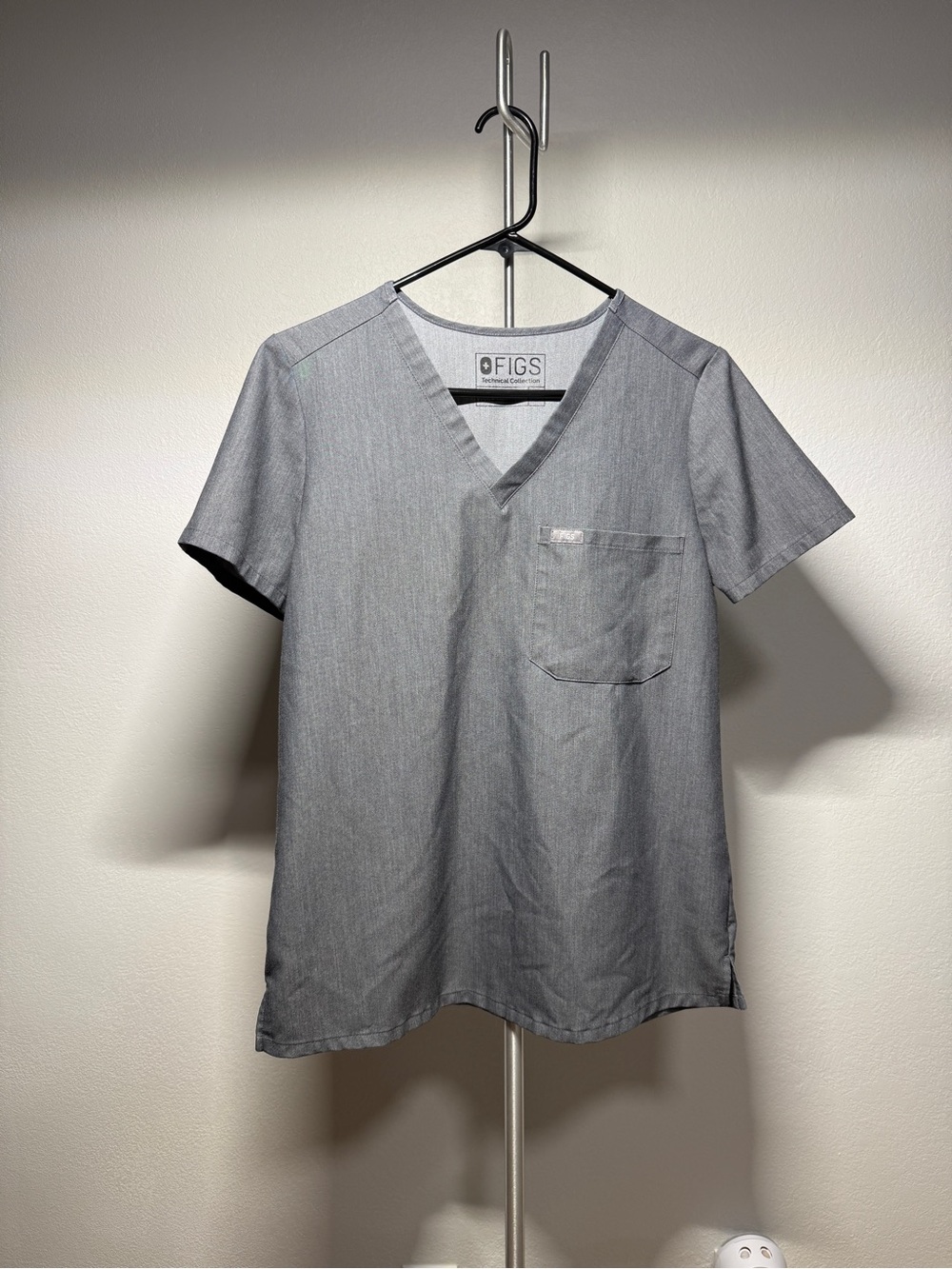 Figs top gray